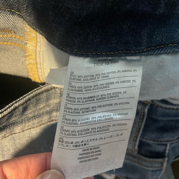 Volcom Super Stoned Skinny Jeans.EUC waist is 24 size 0. 8” rise, 28” inseam. - Picture 6 of 6